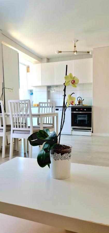 Cozy Modren Apartment On Malvarrosa Beach Valencia Bagian luar foto