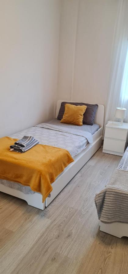 Cozy Modren Apartment On Malvarrosa Beach Valencia Bagian luar foto
