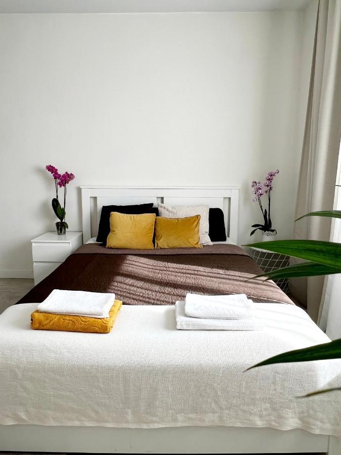 Cozy Modren Apartment On Malvarrosa Beach Valencia Bagian luar foto