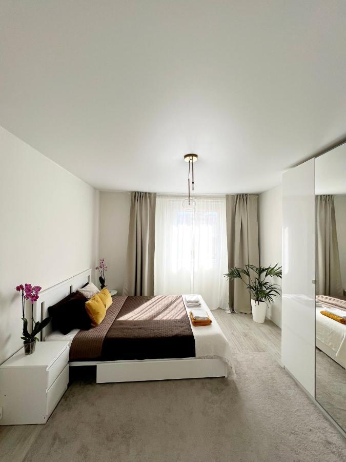 Cozy Modren Apartment On Malvarrosa Beach Valencia Bagian luar foto