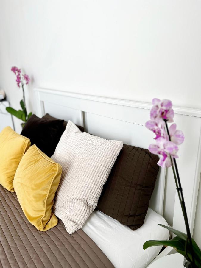 Cozy Modren Apartment On Malvarrosa Beach Valencia Bagian luar foto